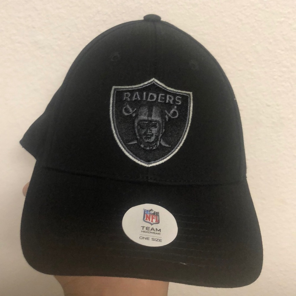 Raiders classic blackout Velcro strap hat